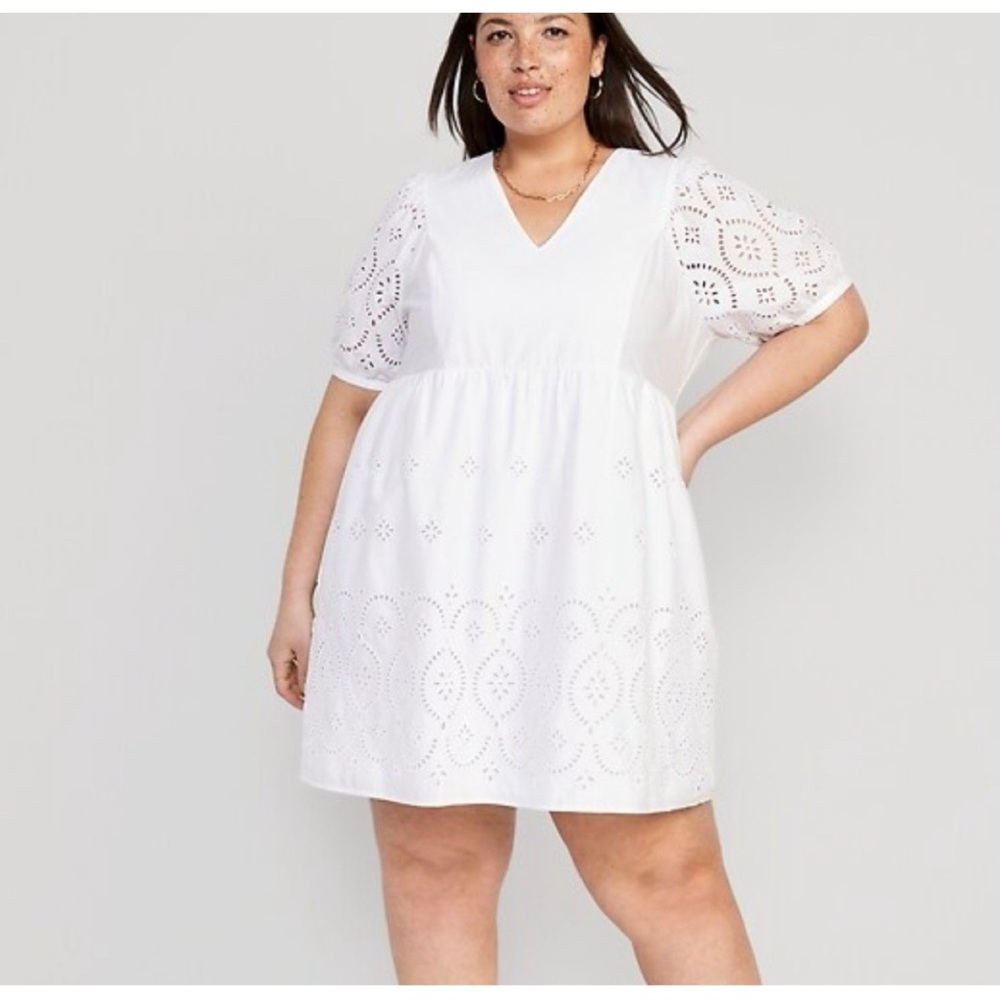 Old Navy White Cotton Eyelet Dress Size XL